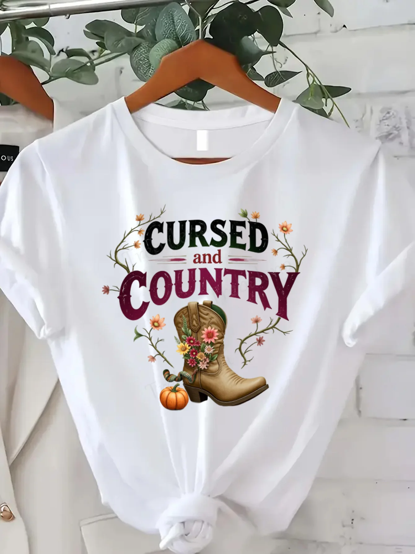 

Round Neck T-shirt Cursed and Country Women's Plus Size T-Shirt Floral Cowboy Boot Design Short Sleeve Tee Fashion Casual Top