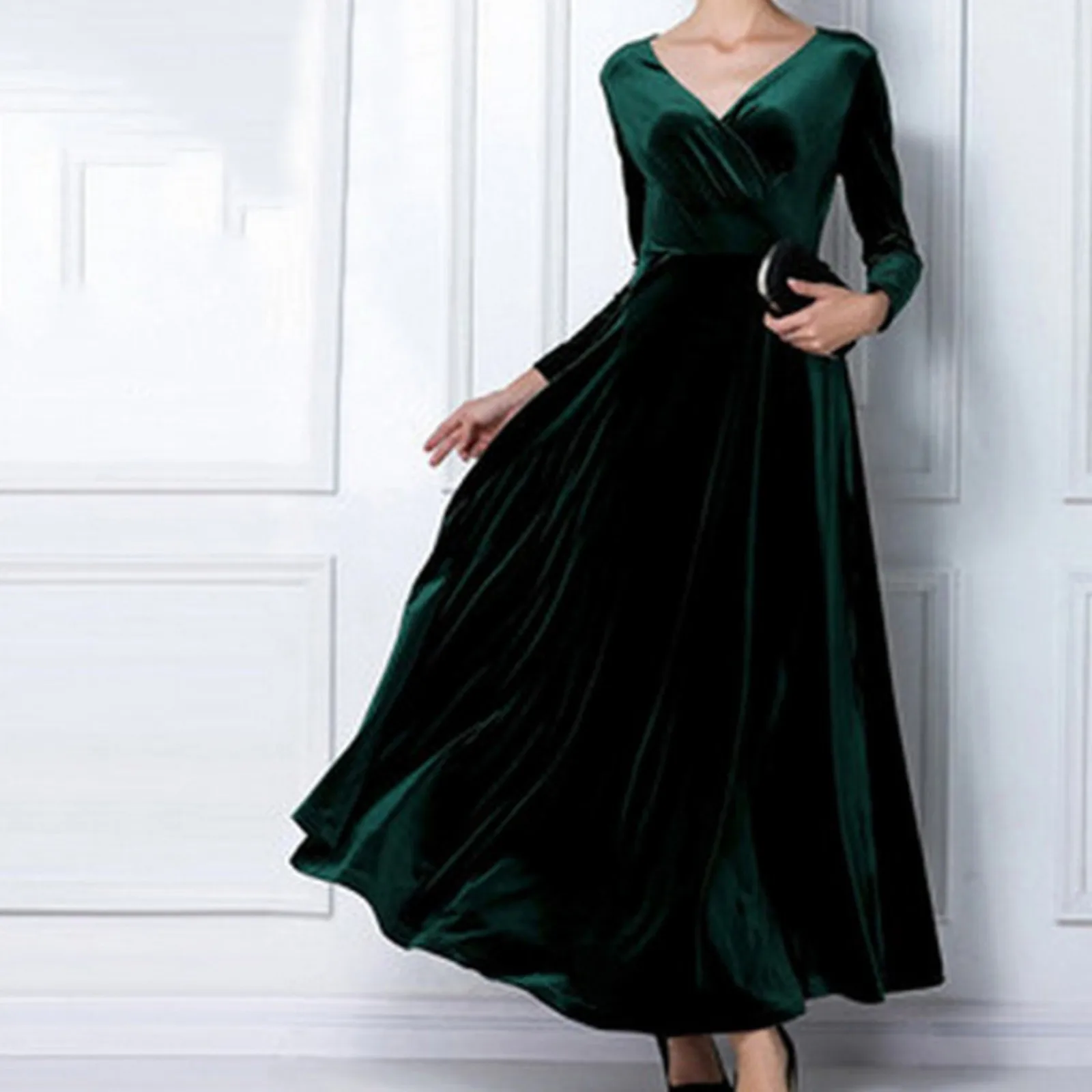 Vintage Women Autumn Long Sleeve V Neck Pleated Velvet Banquet Party Maxi Dress Party Wedding Elegant Evening dress