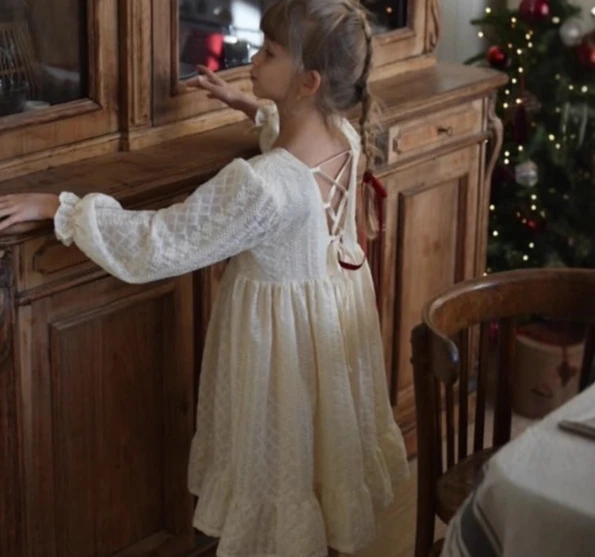 

2026 Girls' Spring and Autumn Cotton Embroidered Casual Princess Long Sleeve Lace Dress