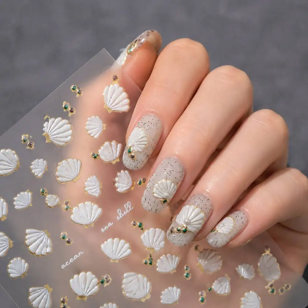 1 autocollant à ongles 3D doré effet coquille, plat, anti-décollement, pour occasions festives, motif scintillant