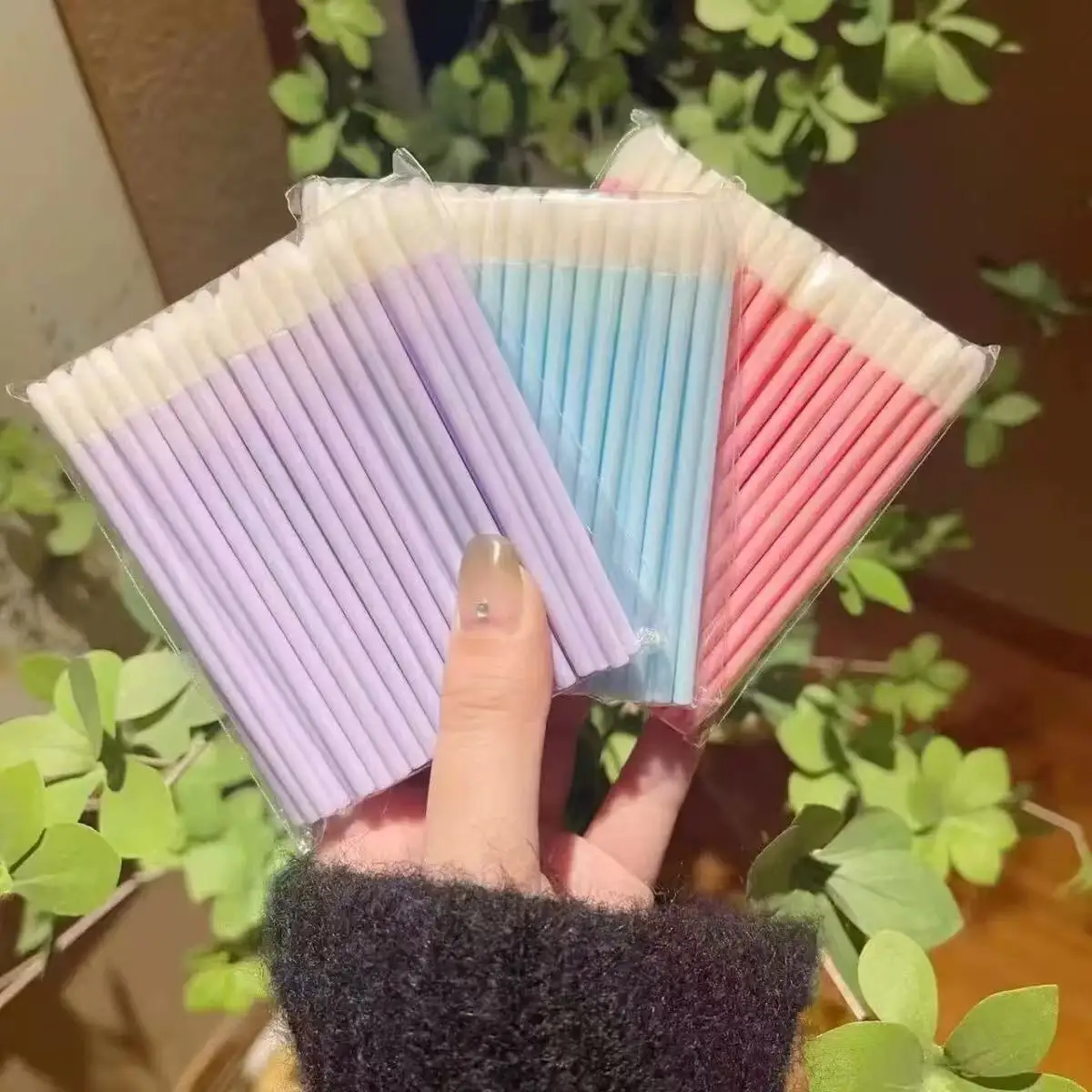 50/100 pcs Disposable Lip Lint Free Applicators Lipstick Testers Wands Applicators for Makeup Lip Brushes Makeup Beauty Tool