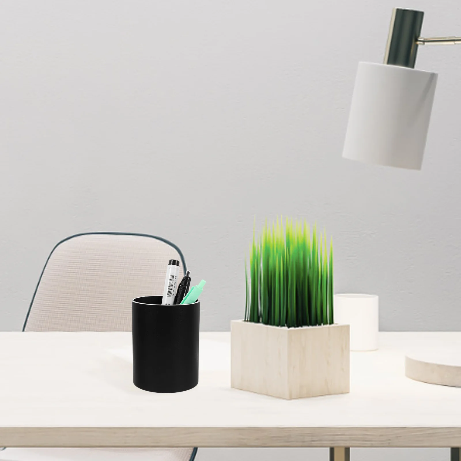 

Aluminum Alloy Pen Holder Non-Slip Base Soft Lined Desk Organizer For Office School Supplies Storage Modern Metal Pencil Cup