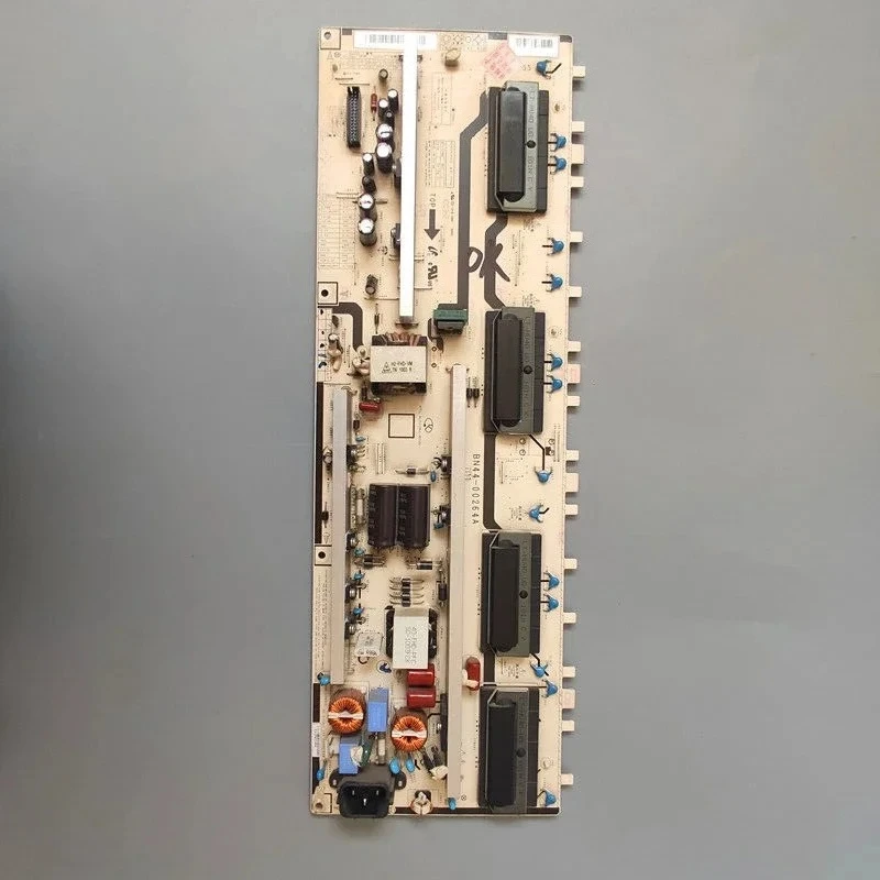 

Плата блока питания H40F1-9SS BN44-00264A = BN44-00264B = BN44-00264C предназначена для телевизоров LE40B658T5W, LN40B500P3F, LN40B530P7F, LN40B550K1F.