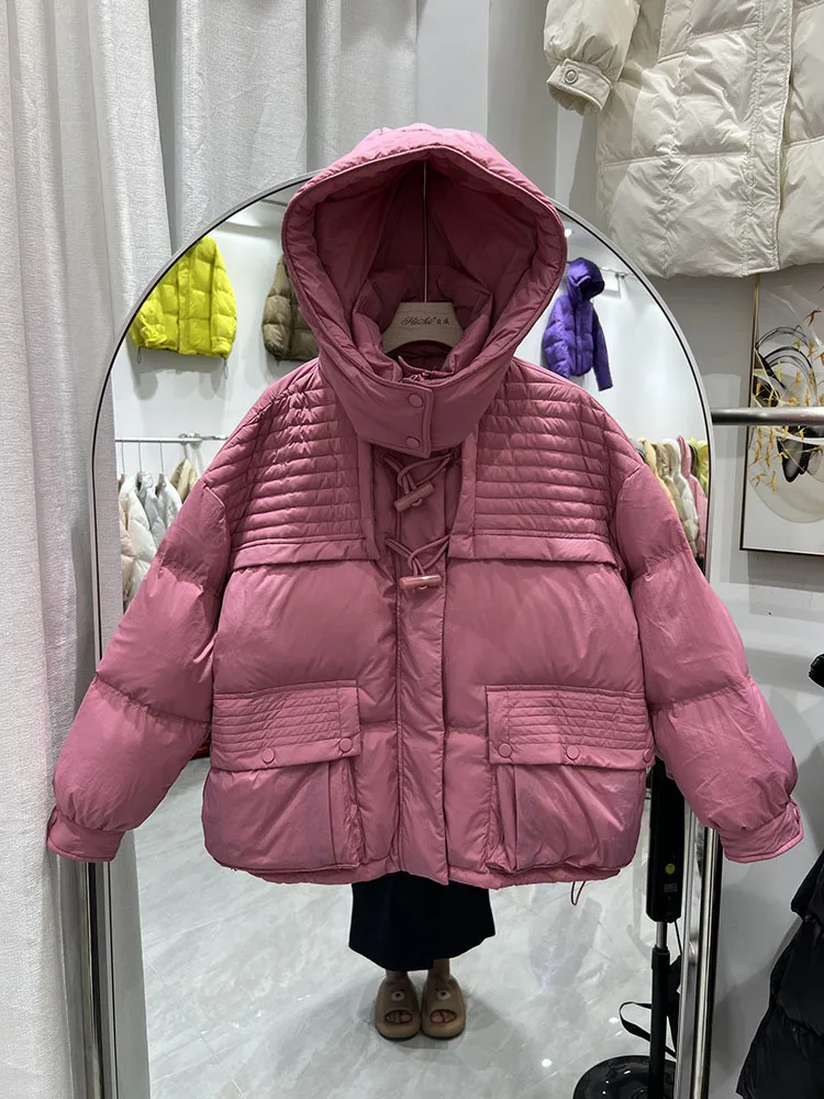 2023 Winter New Down Jacket Female Short Hooded Collar Warm Hundred And Thick Horn Buckle White Duck Down Lady Coat Tide