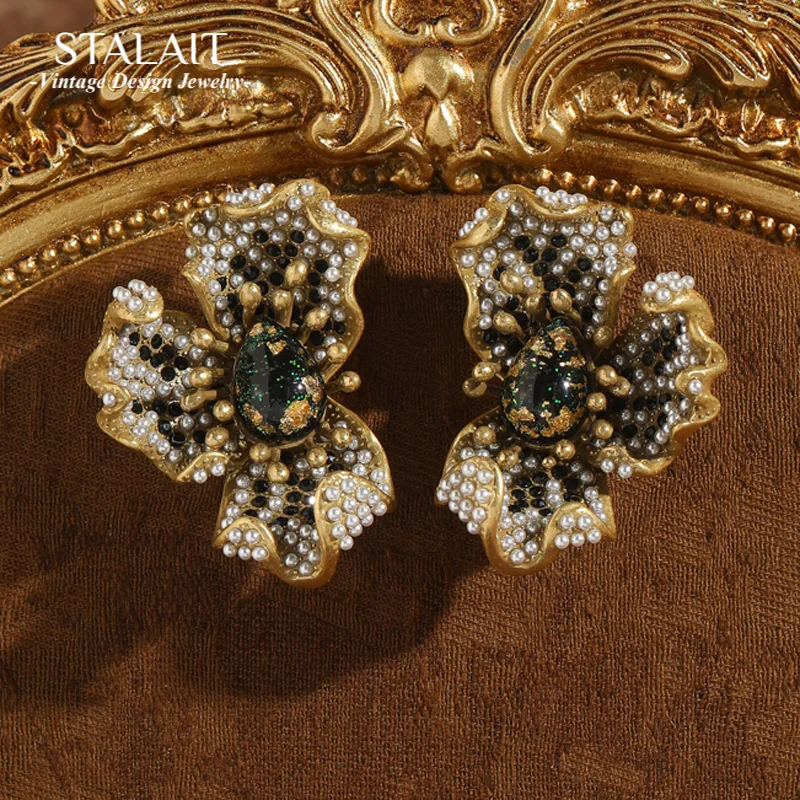 

Vintage Opal Green Half Flower Studs Earring Pearl Gold Color Woman Trend 2025 Valentine Day Gift Luxury Quality Jewelry New