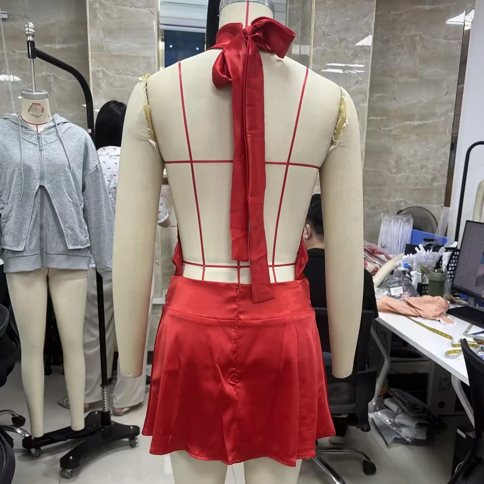 우아한 여성용 러플 홀터넥 미니 드레스 여름 패셔너블한 솔리드 컬러 민소매 백리스 새틴 드레스