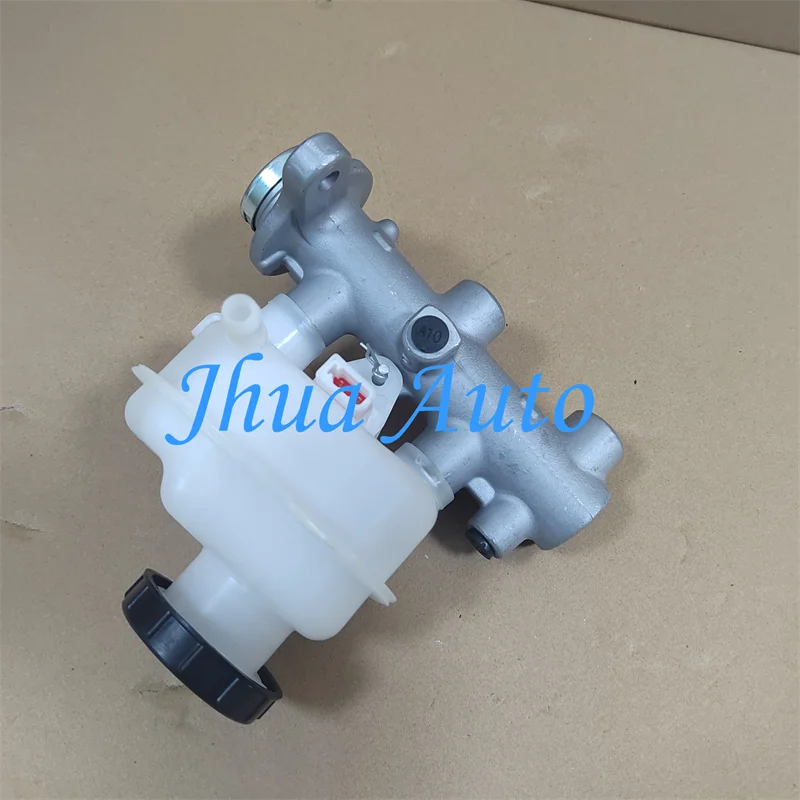 

RHD Two Holes Brake Master Cylinder Assy MR493629 Fit For Mitsubishi Lancer Lancer Cedia Engine 4G13 4G15 4G18 4G94