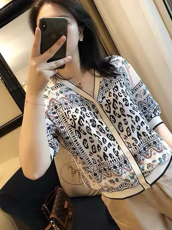 

Outlets Летний шелковый открытый кардиган Шелковый шифоновый топ с пятью рукавами Тонкий обычный све Длина V-образный вырез для поездок на работу Sle