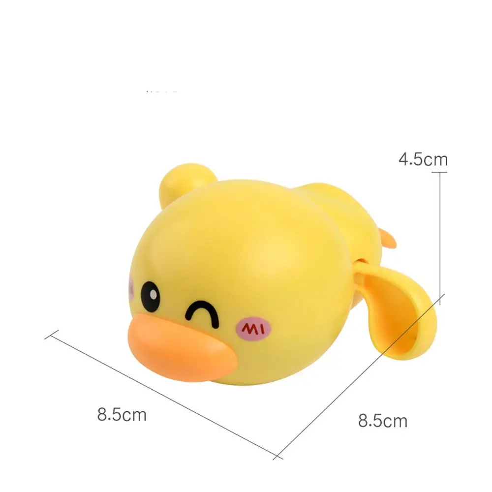 Animale da bagno per bambini che nuota simpatico giocattolo da bagno i bambini giocano con il giocattolo dell'acqua Cartoon Clockwork Little Duck