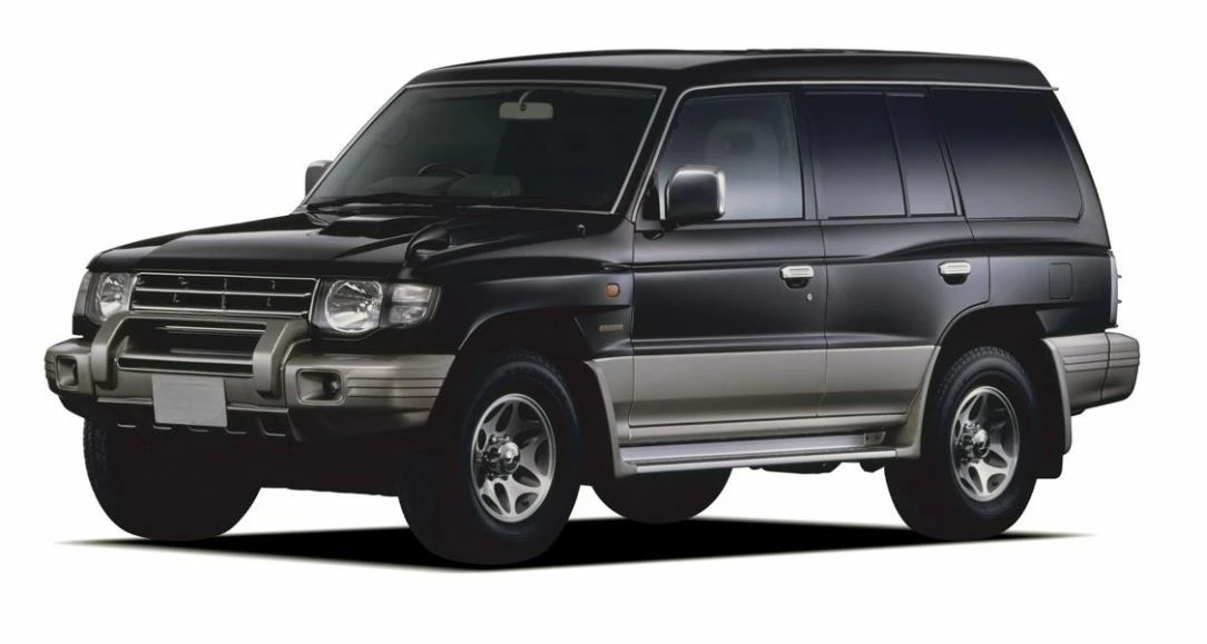 1 Piece Wide Body Black 3 Doors 5 Doors Rear Light for Pajero V30 GDDT Lamp for Montero V40 MB831489 for Shogun V20