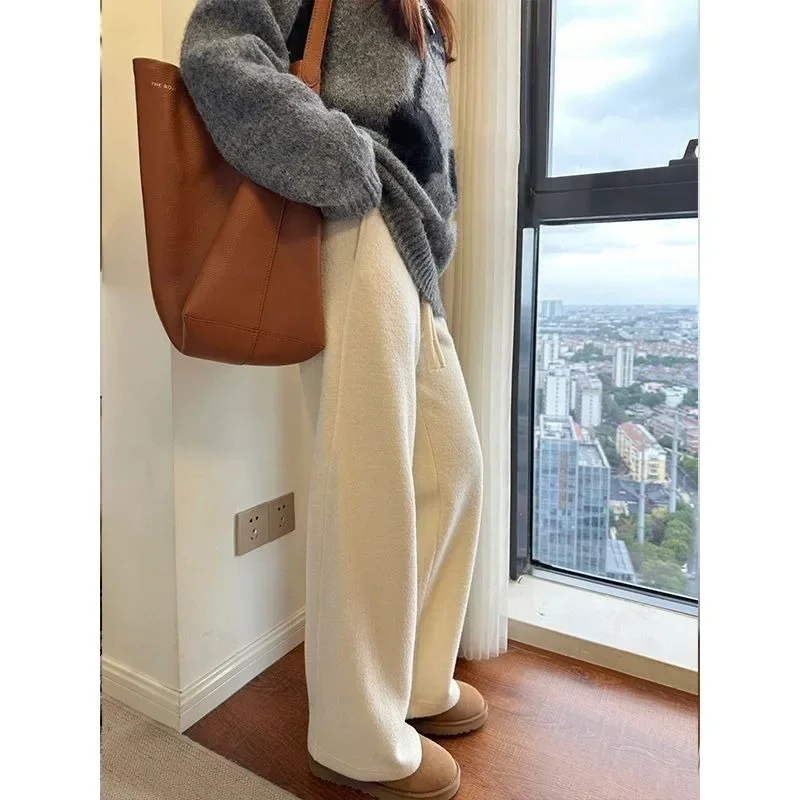 Deeptown Baggy Casual Autumn Sweatpants Woman Vintage Basic Korean Popular Wide Leg Pants Old Money Winter Warm Trousers 2024