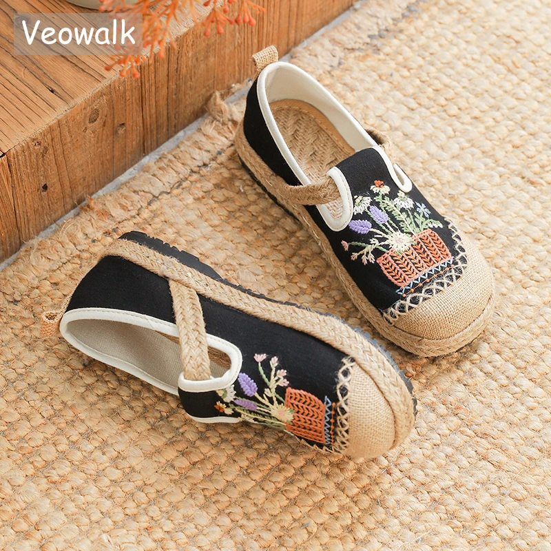 Mocassini Slip-On in tela di lino fatti a mano ricamati a fiori Veowalk Sneakers basse comode scarpe da donna bohemien vegane