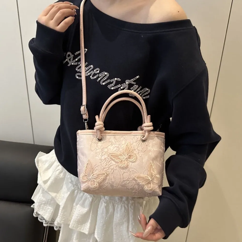 

Butterfly Chinese Style Bucket Bag Magnetic Buckle Closure Artistic Cheongsam Handbag Tassel Decoration Single Shoulder