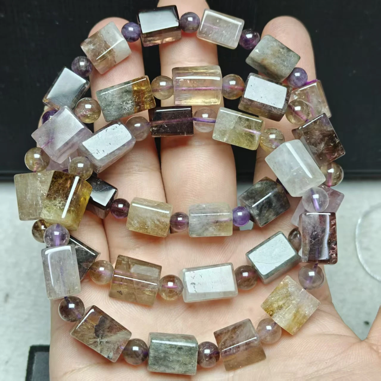 XINGYU Natürlicher Auralit 23 Kristallquarz Facettierte Quadratische Würfel Glatte Runde Perlen für Schmuckherstellung Design Armband Geschenk – Detail 4