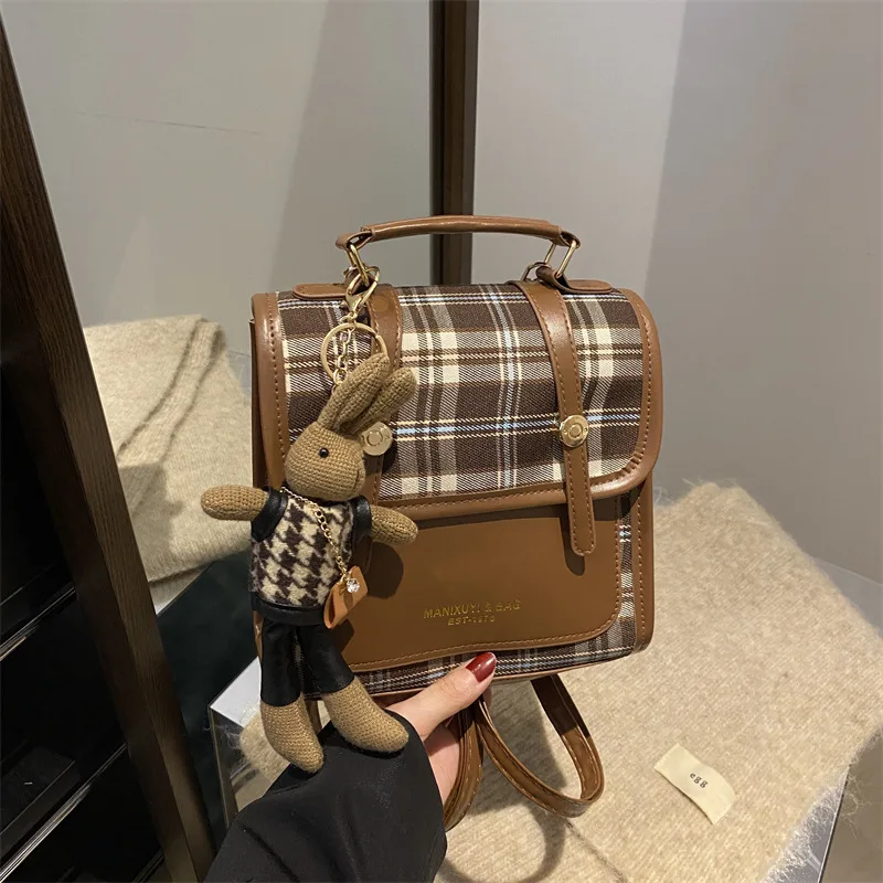 حقيبة طالب عصرية بألوان متباينة كلاسيكية، حقيبة ظهر كاجوال عصرية جديدة، حقائب نسائية أنيقة ذات ملمس متقلب