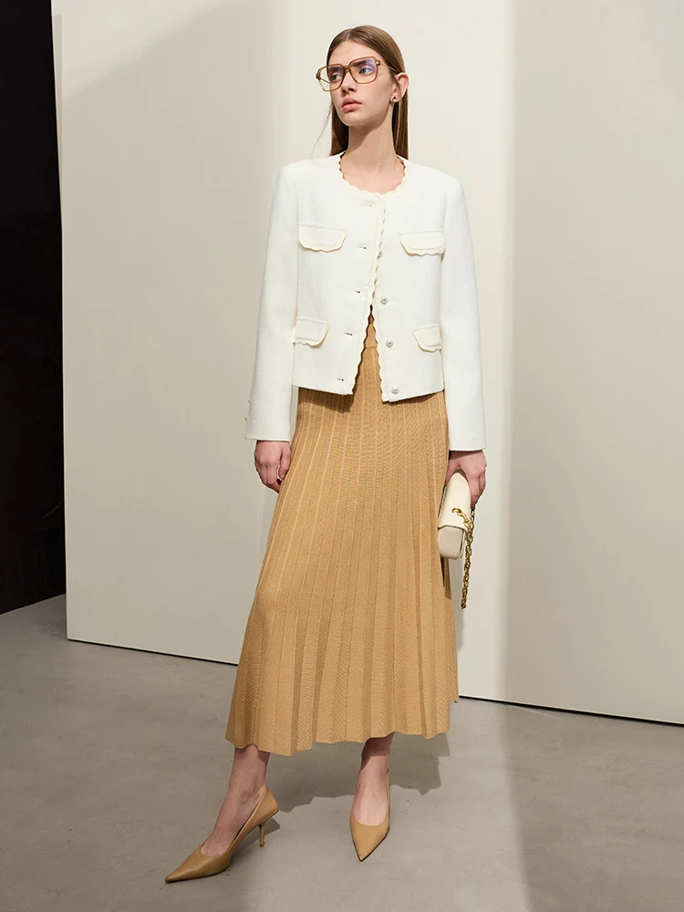 AMII سترة صوفية 2025 شتاء جديد أنيق س الرقبة مستقيم المرأة ملابس خارجية فضفاضة متموجة حافة المرأة كم طويل 12344217