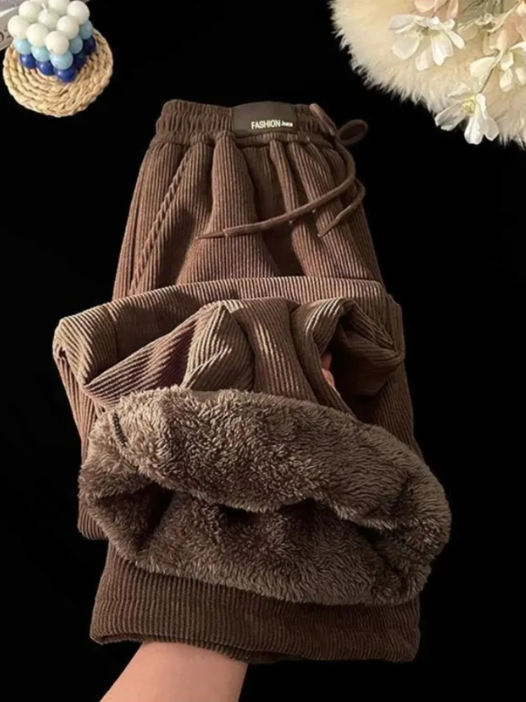 

Thiened вельветовые широкие брюки мужские осенне-зимние новые свободные повседневные прямые брюки из овечьего меха модные молодежные брюки