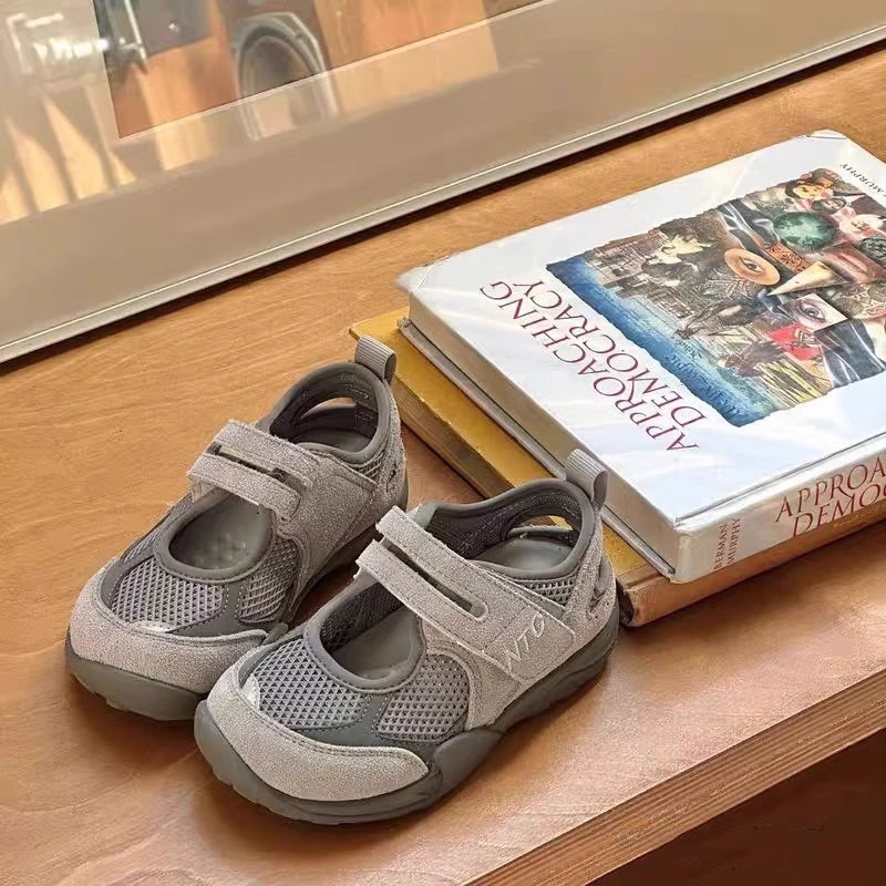 

2025 NEW Children's Soft and Comfortable Sports Lightweight Soft Bottom Outdoor Shoes New Style for Boys and Girls Casual