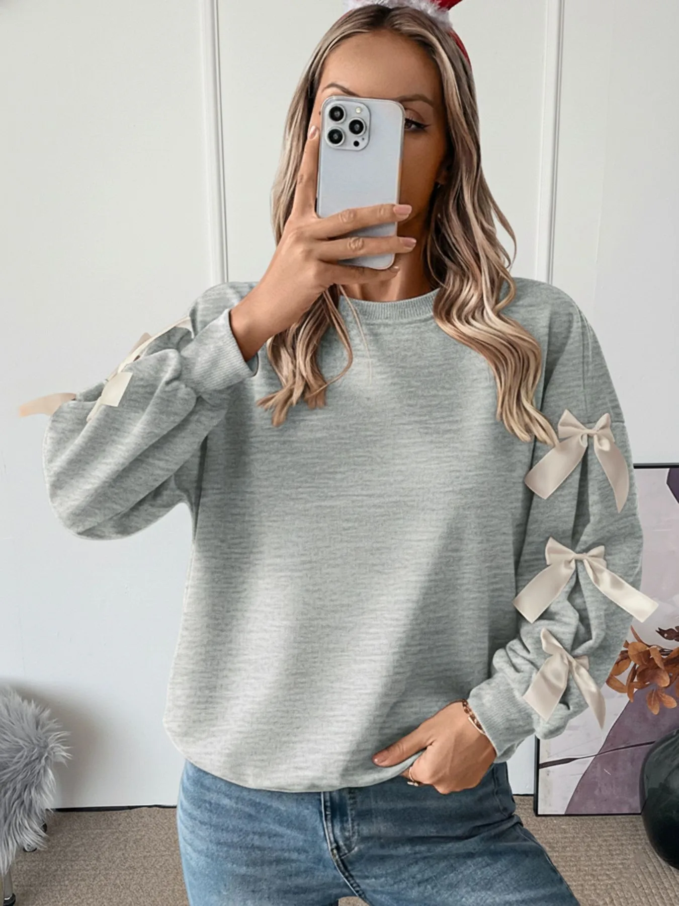 Round Neck Bow Sweatshirt Regular Length Sweet and Fresh with Pullover Patchwork Regular Sleeve Autumn Loose Fit Women Hoodie
