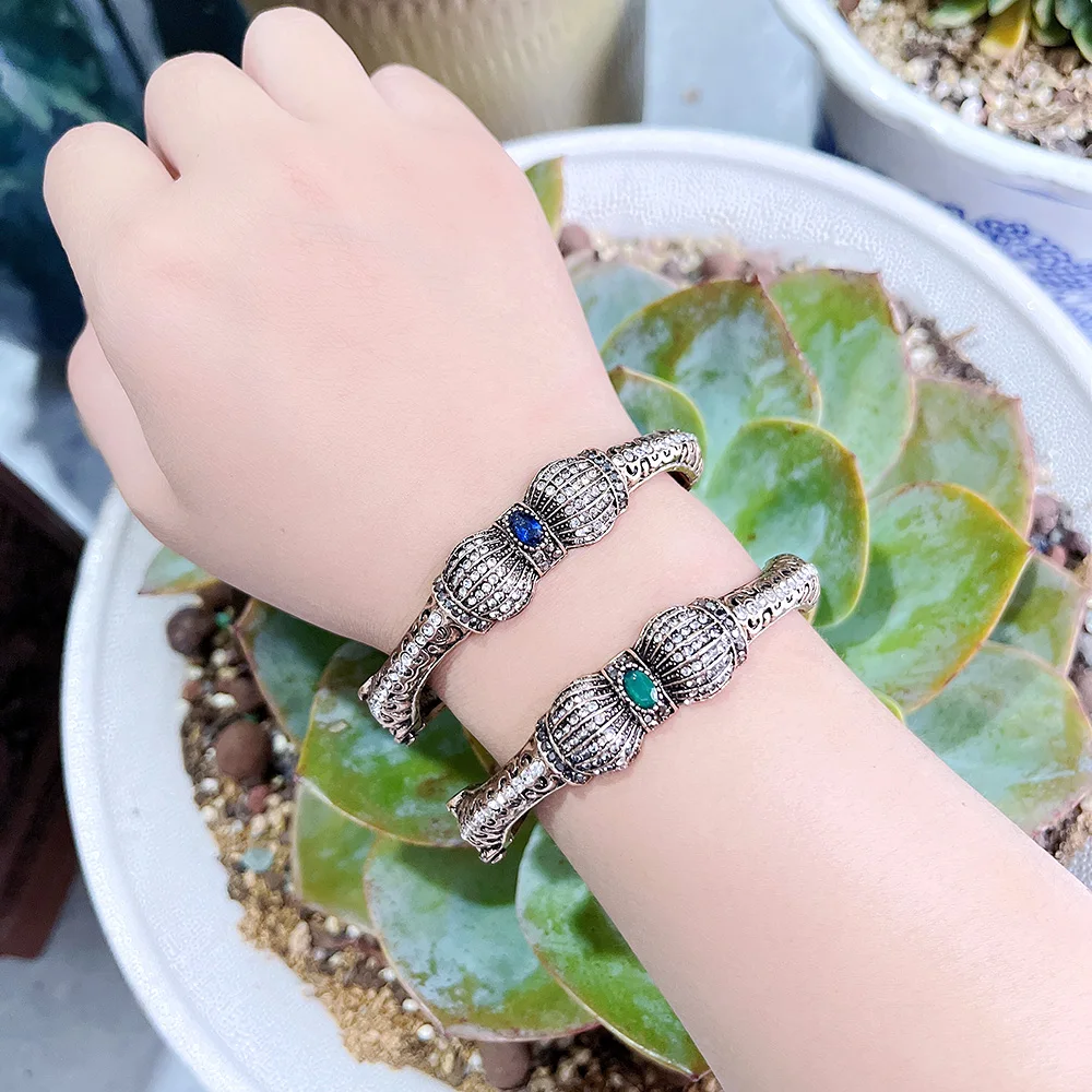 Sunspicems Vintage Turkish Women Bangle Green Crystal Thin Bracelet Indian Flower Bangle Resin Jewelry Bride Party Bijoux Gift