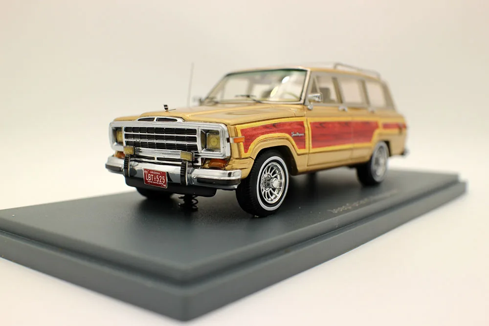 Resin Car Models 1/43 Scale Jeeep Grand Wagoneer For Collection gift