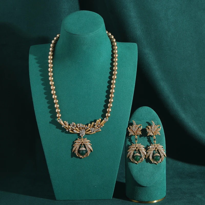 

Antique Gold Plated Vintage Bee Jewelry Sets Pearl Beads Pendent Necklace Rhinestone Flower Green Glazed Drop Earring 2026 New