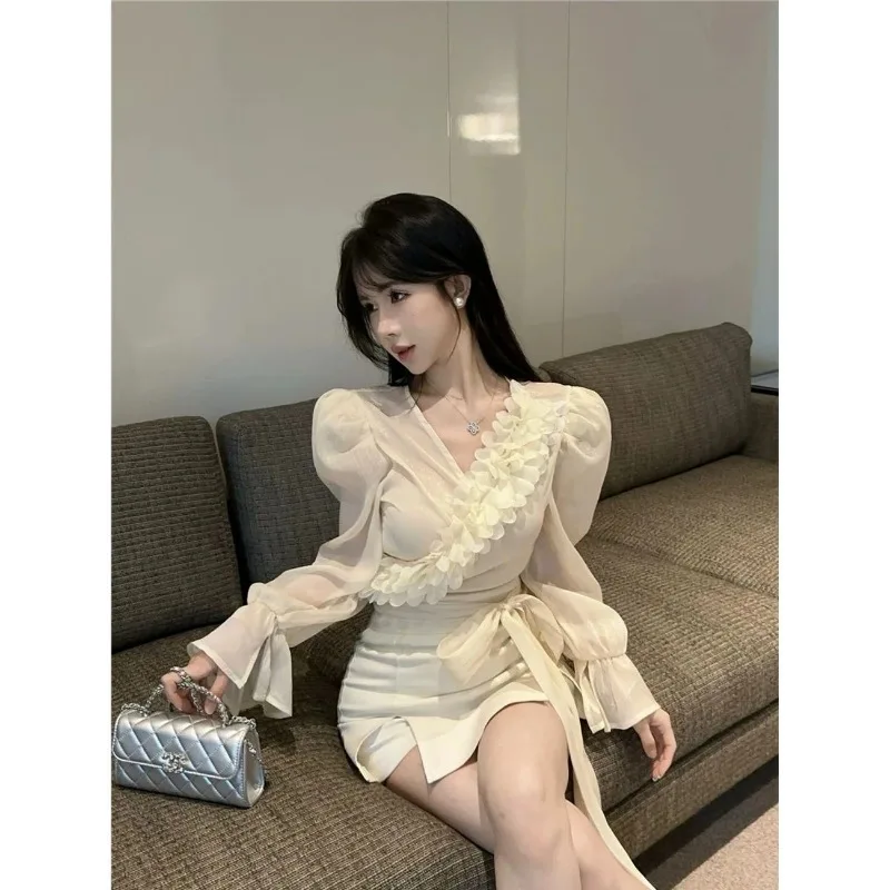 French Puff Sleeve Chiffon Shirt Women's Summer Pure Desire French V-Neck Small Top Is Beautiful Blouses
