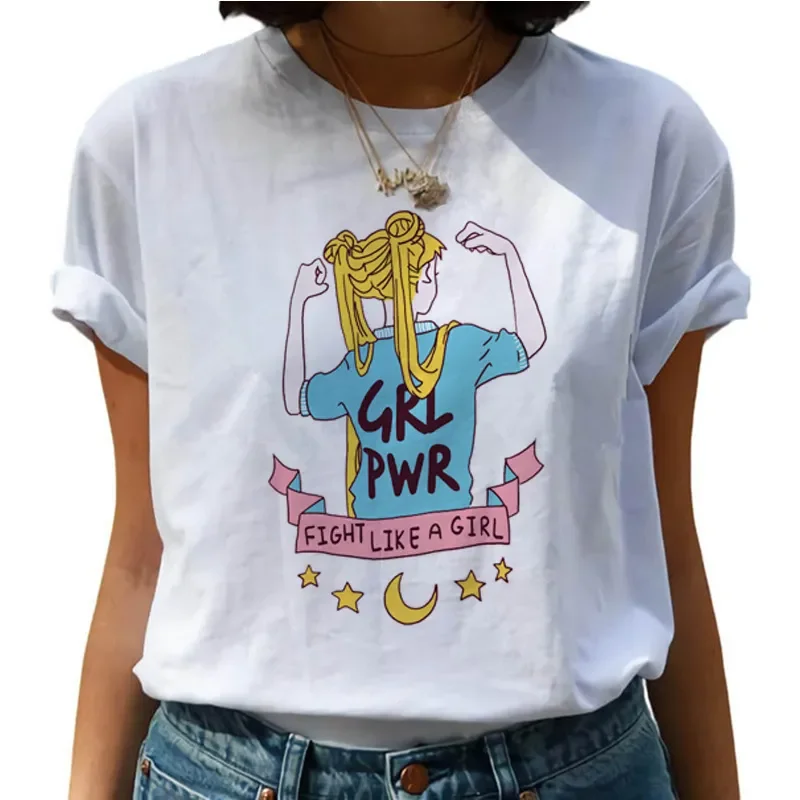 Sailor Moon T-shirt - A Trendy Round-neck Short-sleeved T-shirt for Girls, Featuring the Iconic Sailor Moon Design.