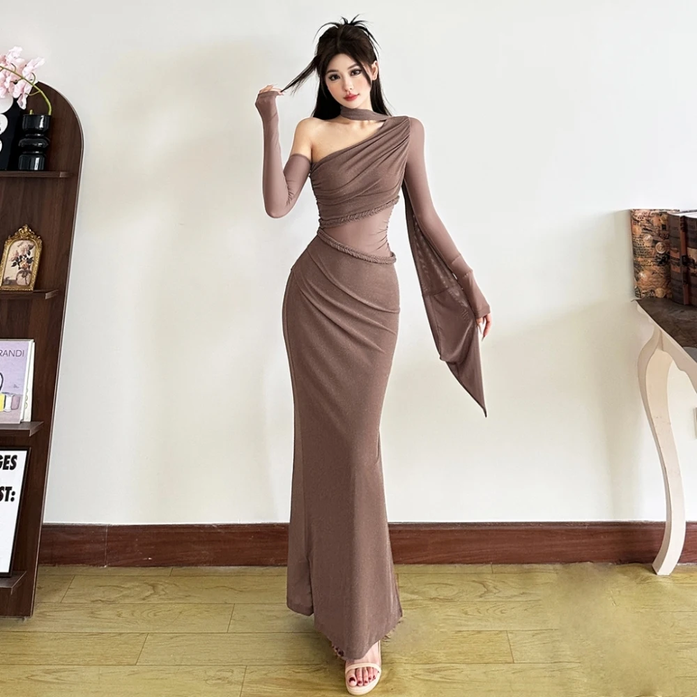 ชุดเดรสยาวทรงหรูหราแบบรัดรูปสำหรับผู้หญิง คอเฉียงแบบไม่สมมาตร เปิดหลัง แขนยาว ตกแต่งด้วยริบบิ้น เหมาะสำหรับงานพรอมหรืองานปาร์ตี้