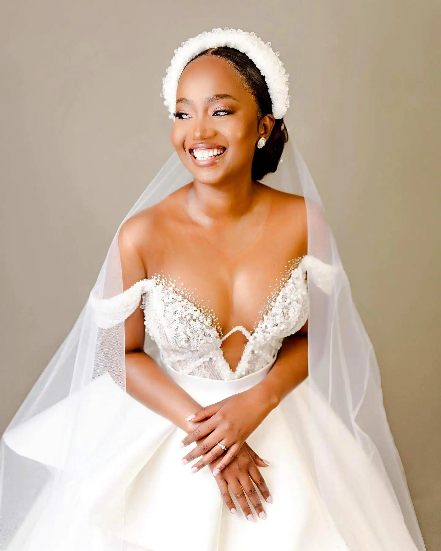 Customized Timeless Wedding Dress with Off-the-Shoulder Design and Beaded Embellishments