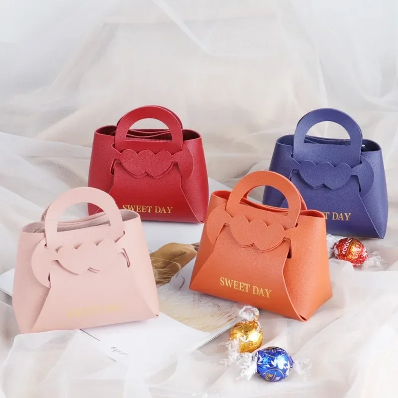 1PCS Leather Pink Gift Bags Red Bow Packaging Love Heart Wedding Favour Birthady Bag with Handle Mini Handbag Candy Jewelry Box