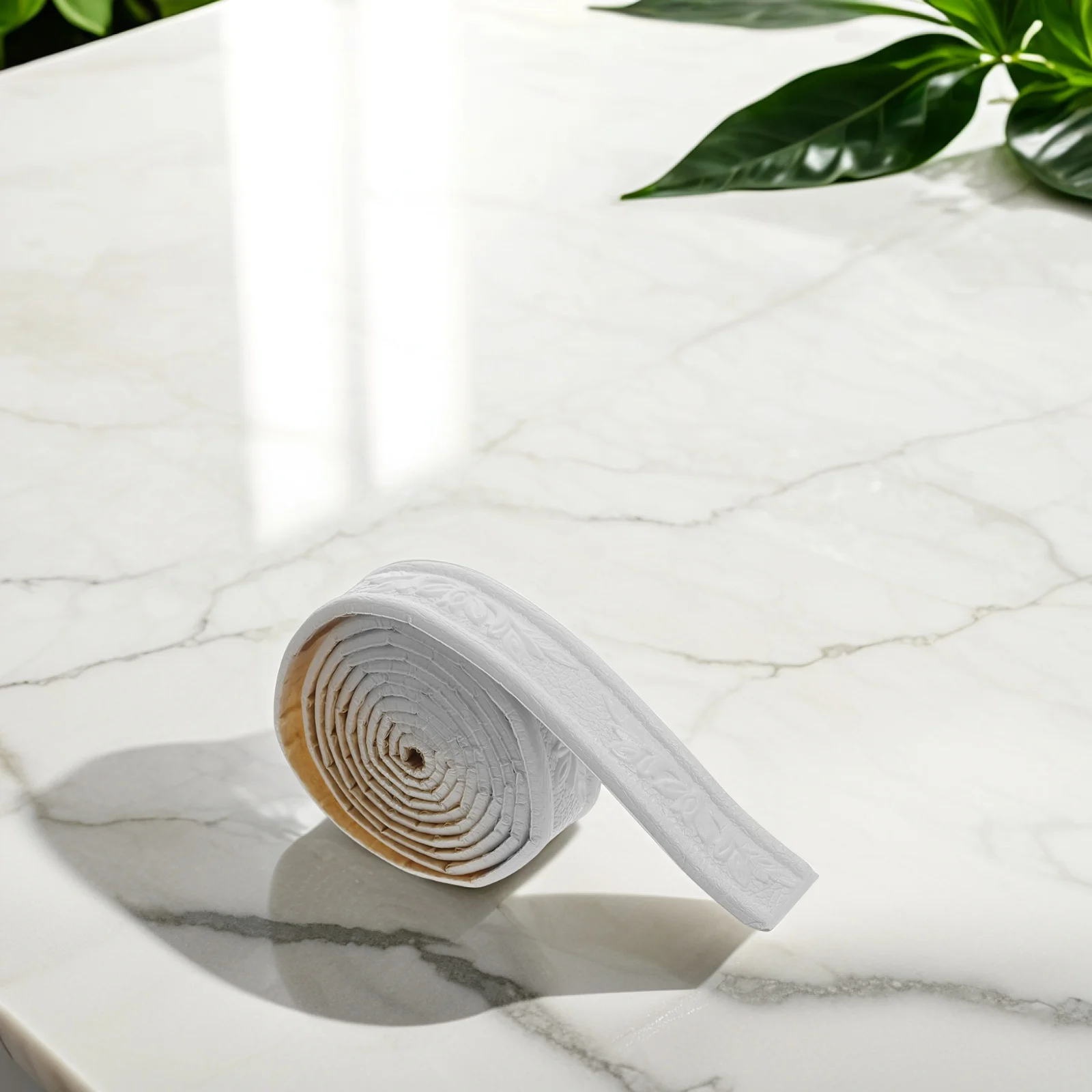 

4 рулона самоклеящейся декоративной полосы из ПВХ для декора стен, отшелушивающаяся палочка, молдинговая рамка, защита для края зеркала, потолочная плинтус, линия талии