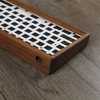 10 最佳銷售 ISO鍵盤 - №9