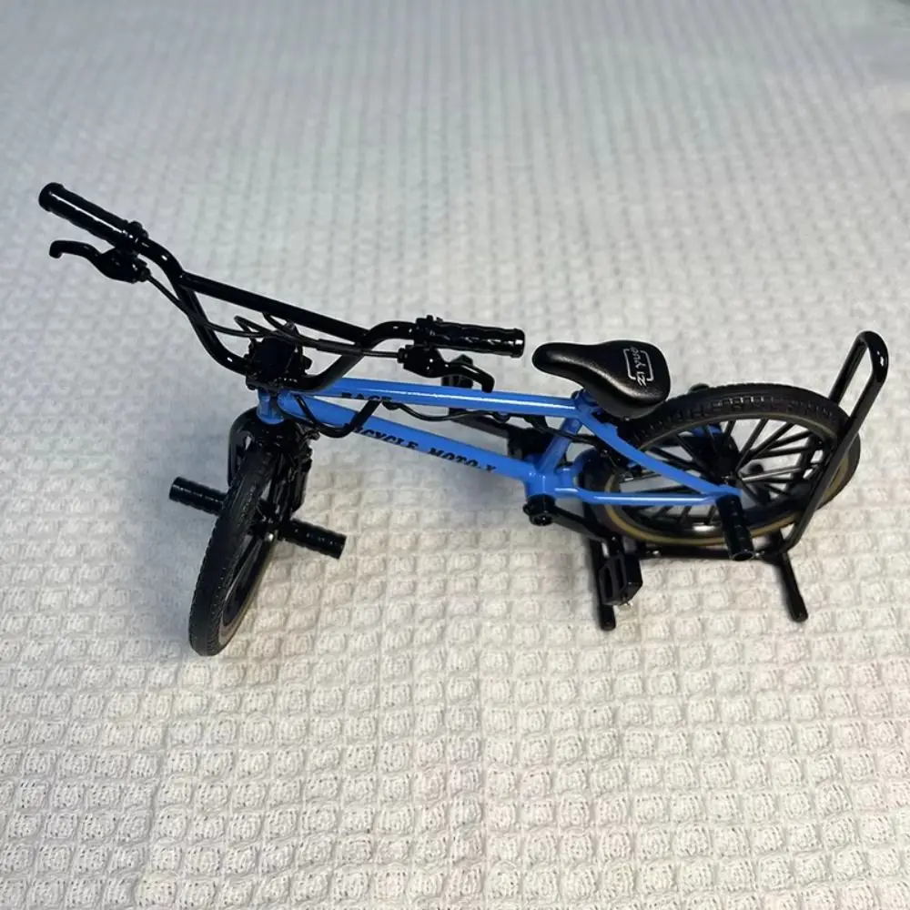 

Parking Rack Bicycle Model Alloy Metal Stunt Bike Finger Mini Bike 1:8 Scale Decoration Simulation Bike Collection