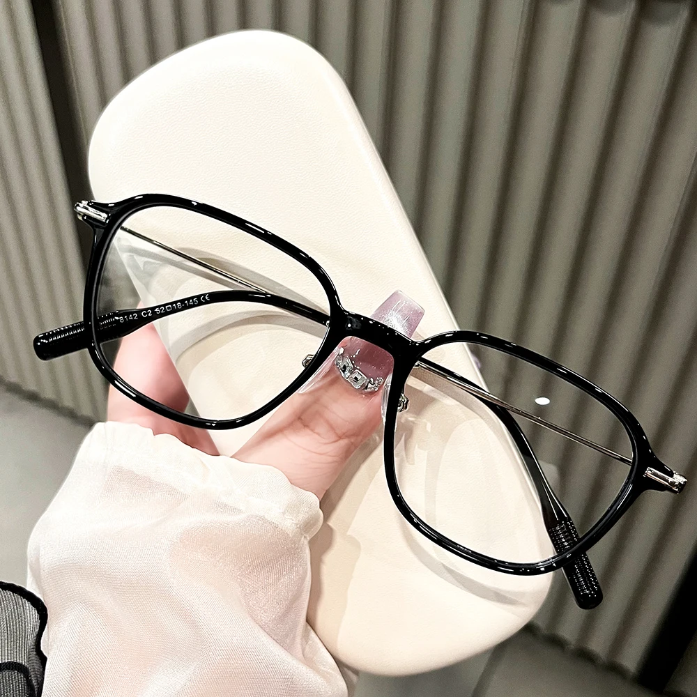 TR anti-blue light glasses for men and women commuting glasses can be matched with myopia degree MS8137