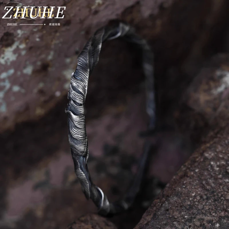 

ZHUHE This Vintage Punk Gothic Feather Opening Bracelet Features A Niche Design And Is Fashionable For Men