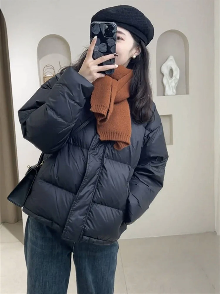 

Fashionable Short Cotton Jacket Women's Lightweight Casual Stylish Winter Coat Black Trendy Commute Style Zipper Closure