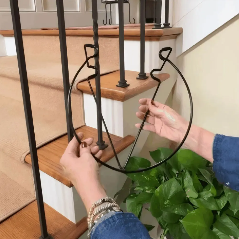 1/2Pcs Hanging Railing Planter Shelf Flower Pot Bracket Heavy Duty Iron Art Planter Rack Decorative for Balcony Garden