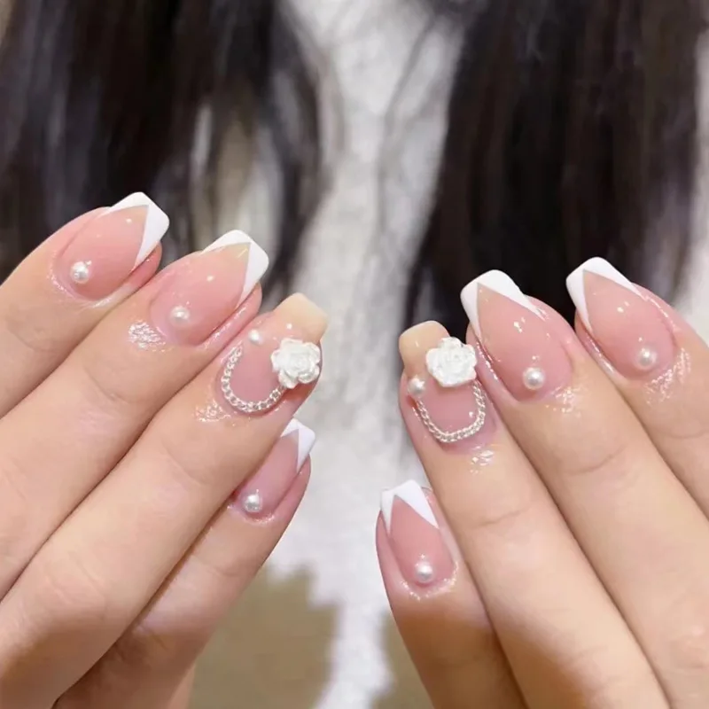 24 szt. Średniej długości kwadratowe francuskie sztuczne paznokcie 3D z kwiatami i cyrkoniami, błyszczące, pudrowe, wielokrotnego użytku, pełne pokrycie, tipsy.