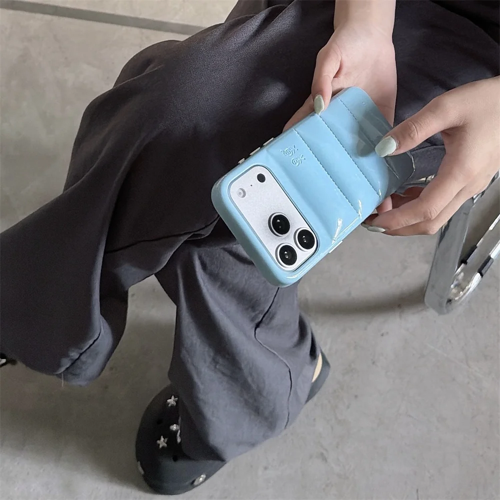 Minimalistyczne, błyszczące etui na telefon w stylu koreańskim do iPhone 15 16 17 Pro Max z drobnym wzorem, odporne na upadki, z dużą ochroną aparatu. — zdjęcie produktu 2
