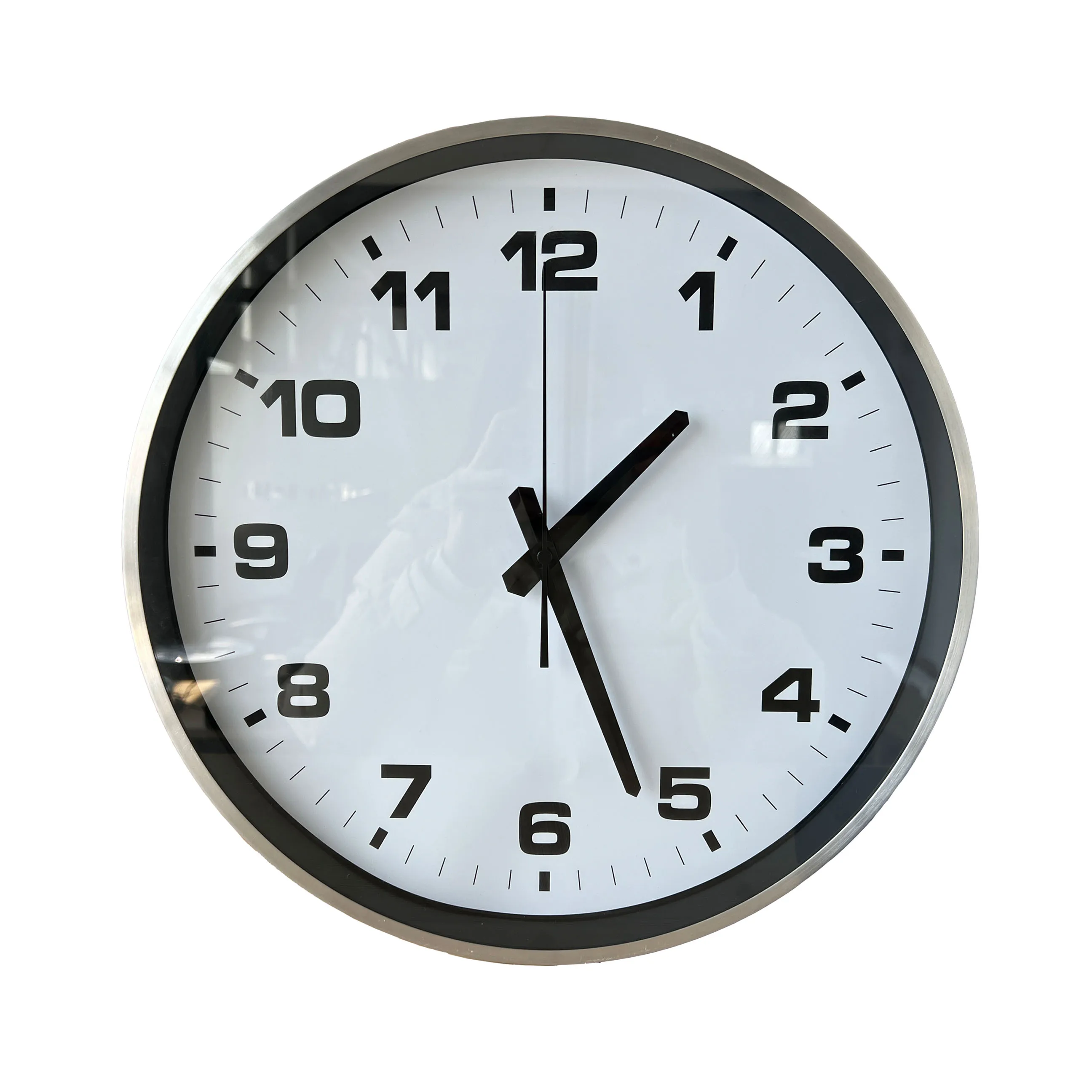 

15" Analog PoE Clock, IP Based, Automatic Daylight Saving Time Change