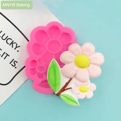 1Pcs Sun Flower Design Mould For Chocolate Candy Fondant Handmade DIY Cake Tool Gypsum Candle Resin Art Silicone Mold