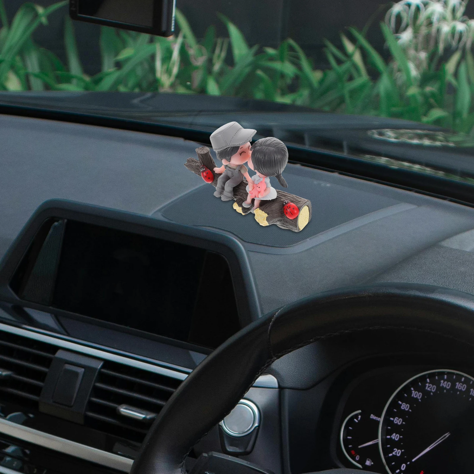 

Cute Couple Dashboard Ornament Lovely Tree Branch Design Durable Small Car Interior Decoration Easy Install Unique Accessories