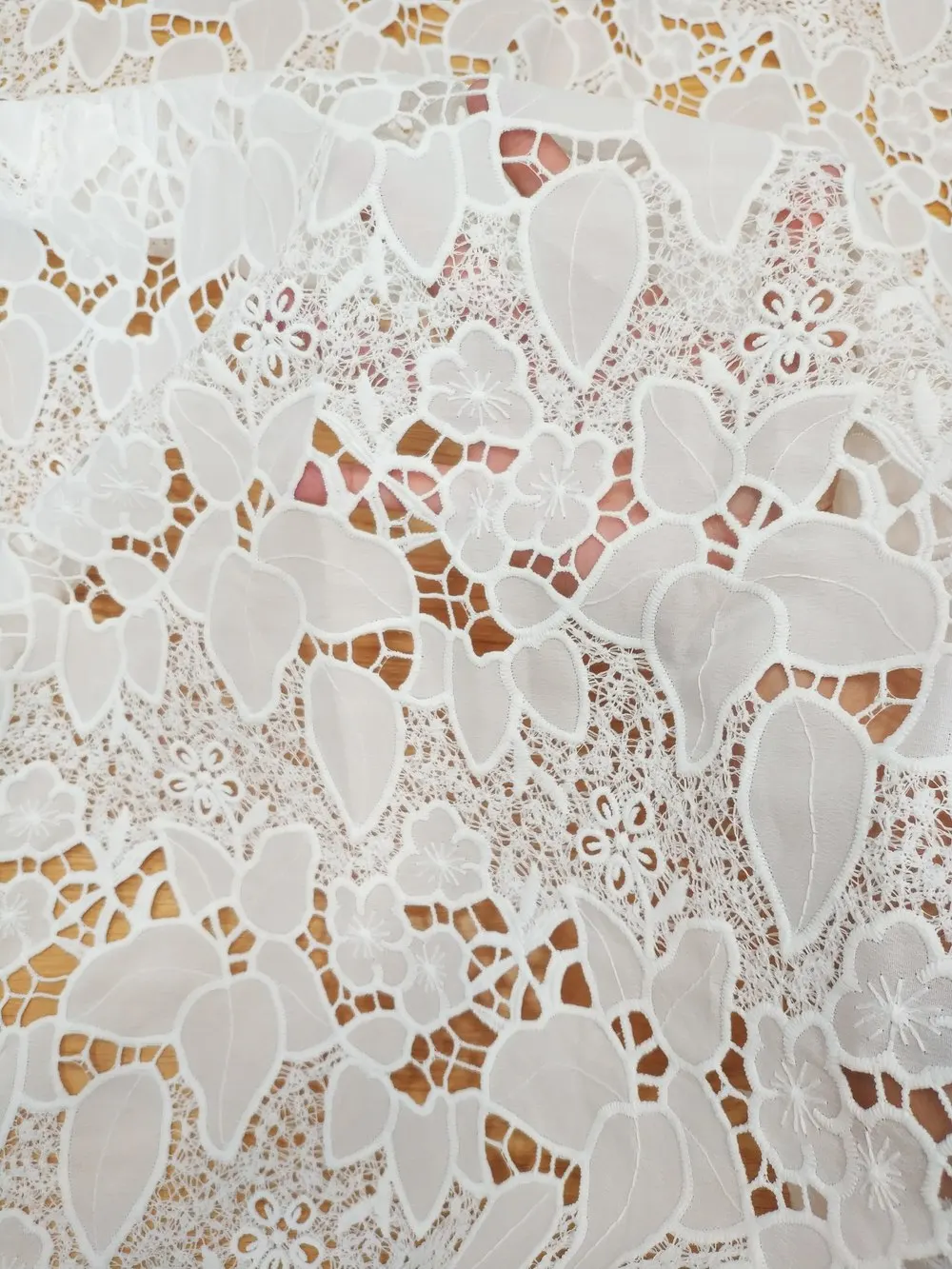 

High-end laser-cut lace fabric, for fashion designers, wedding dresses, women's clothing, DIY sewing supplies