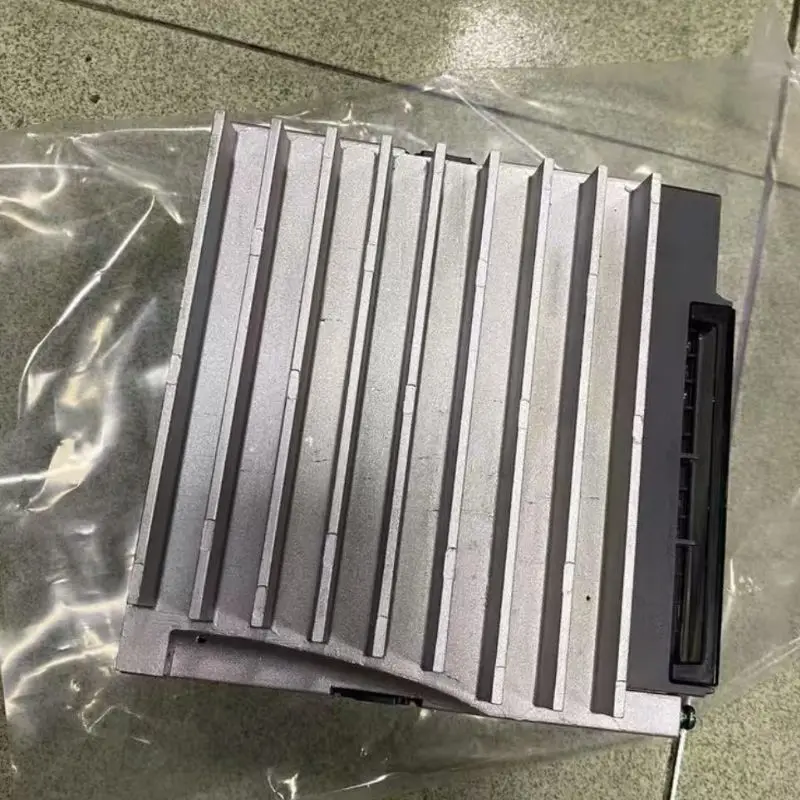 محرك سيرفو جديد ASD-B2-0721-B بقدرة 750 وات للتسليم السريع