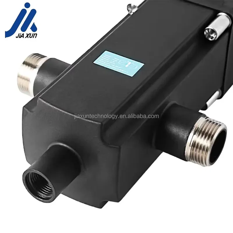 A new type of plastic hydraulic water pressure separator water tank for radiant floor heating in apartments