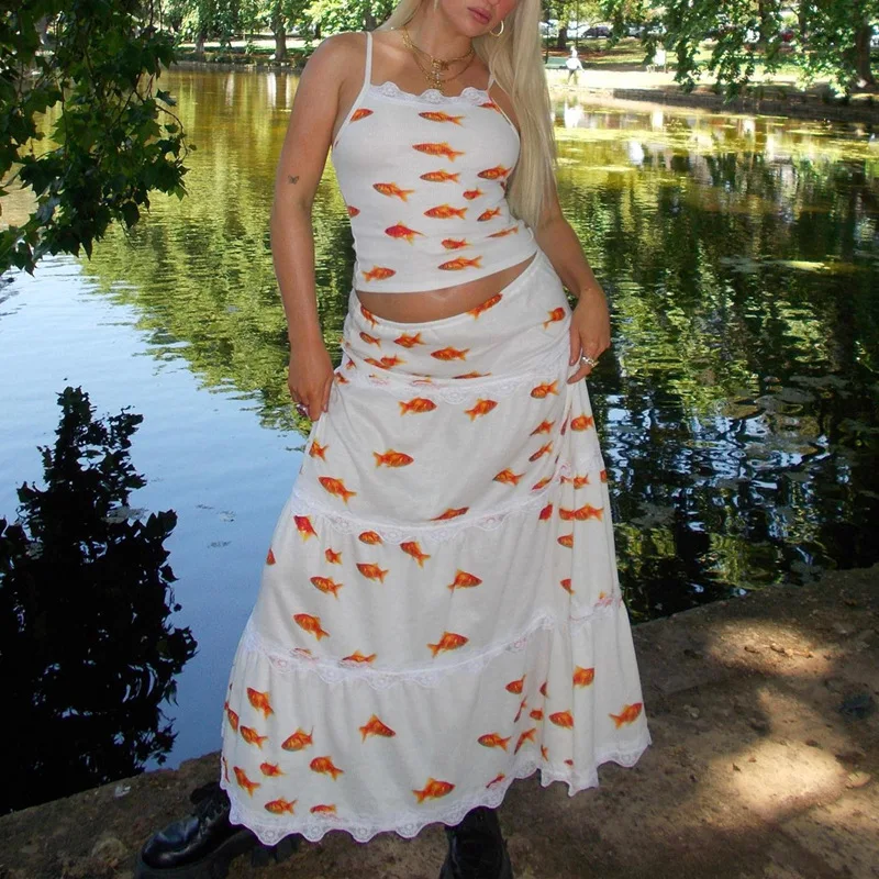 Gentle wind pure desire sexy halter top, fashionable goldfish pattern casual temperament cake skirt suit