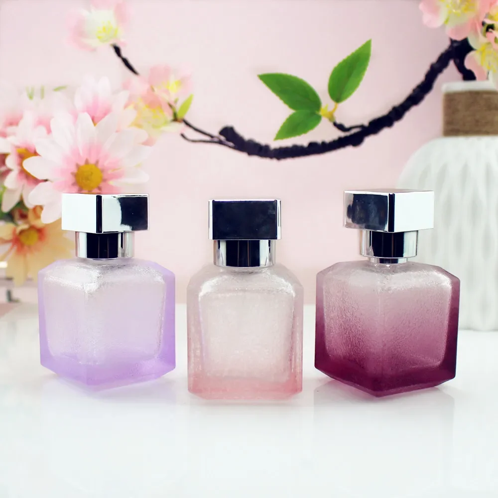 

5pcs/lot 30ml Square Glass Perfume Bottle Empty Spray Bottles Colorful Empty Cosmetic Container Travel