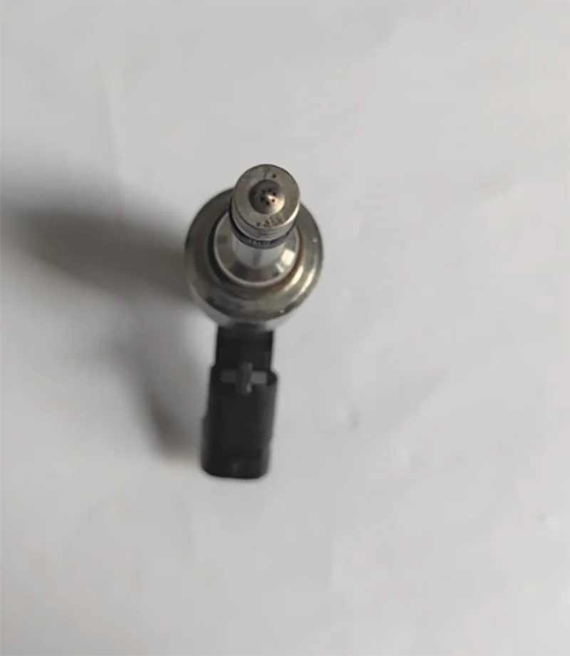 4Pcs Fuel Injector Nozzle For Audi Q5 2.0 TFSI Quattro VW Beetle Golf 7 Jetta 4 Tiguan 2.0 Tsi 2012-2019 OE No.:0261500272