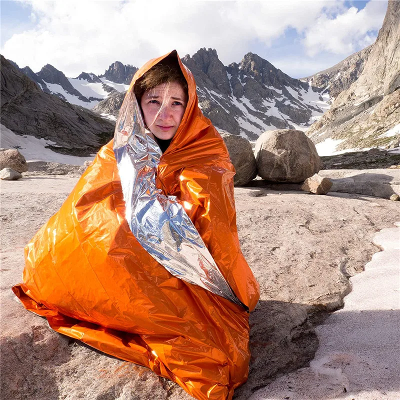 Coperta di emergenza isolamento termico sacco a pelo foglio di alluminio tenda coperta protezione solare salvavita all'aperto